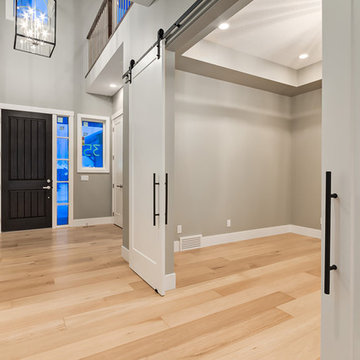 Beautiful Transitional home in Watermark