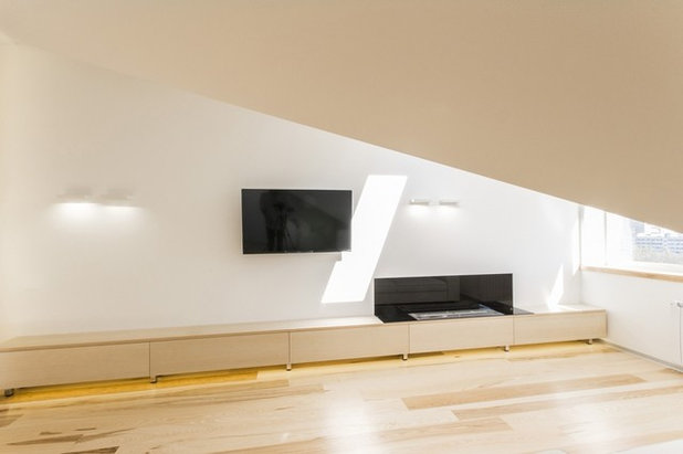 Современный  by Архитектурная студия Ruetemple