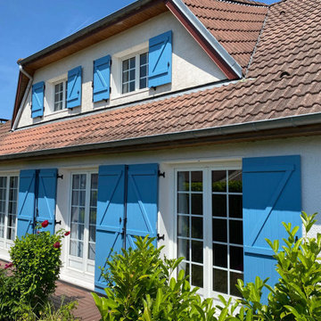 Menuiseries Volets Battants Bleus à 14 Vantaux