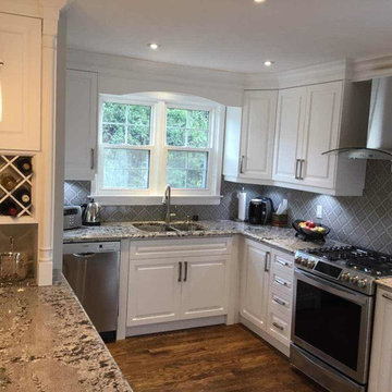 White Kitchen In Toronto Elsmere/victory park