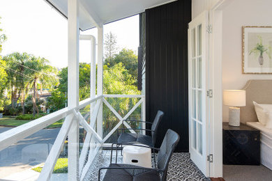 Design ideas for a contemporary balcony in Brisbane.