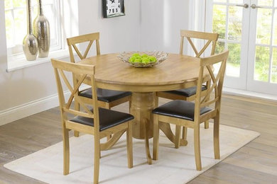 Elstree 120cm Oak Round DT + 4 Chairs