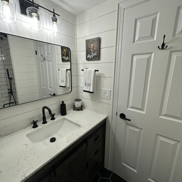 Complementary Contrasting Bathroom