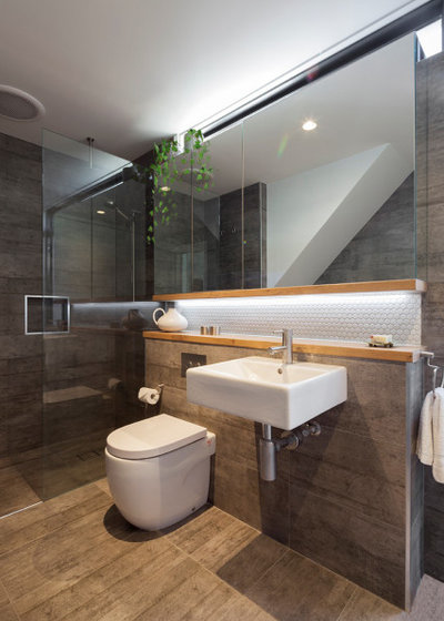 Contemporary Bathroom by RMR Architects