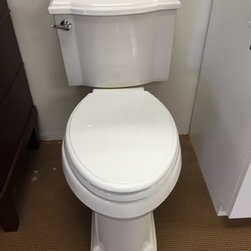 Groton, CT Showroom - Toilets