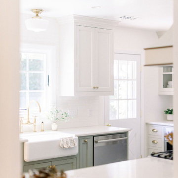 The Shabby-Chic Charmer