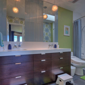 Contemporary Kids Bed and Bath