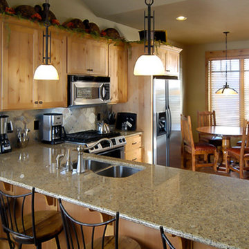 Brasada Ranch Resort – Rimrock 1 story Cabin with Lock-offs (for rental)