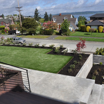 Front Porch, Front Lawn