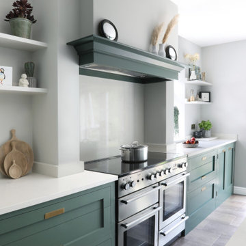 Chigwell Painted Inset Handle Shaker Kitchen