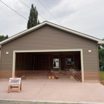 Detached Garage