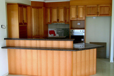 This is an example of a traditional kitchen in Sunshine Coast.