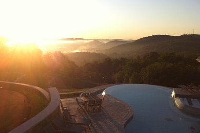 Pool in the cloudes