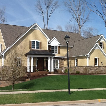 FOR SALE: Gorgoeus Solon Ohio Home with Tons of Upgrades in Gated Golf Club Comm