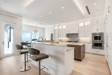 Transitional kitchen photo in Miami