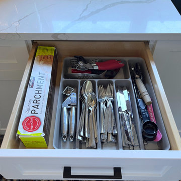 Before: Misfitting Cutlery Divider Lacking Style