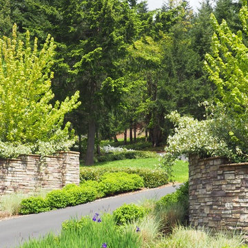 Oregon City Estate Landscape