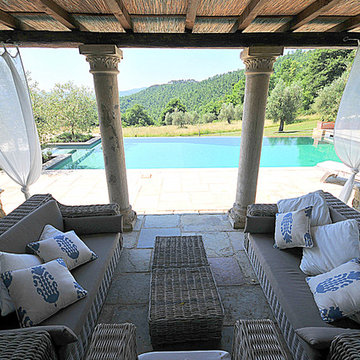 Villa con piscina nelle colline toscane