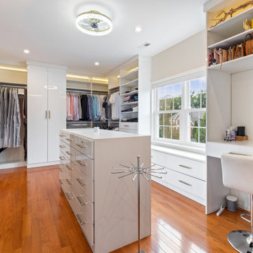 Bright & Fascinating Master Bathroom in Ashburn VA