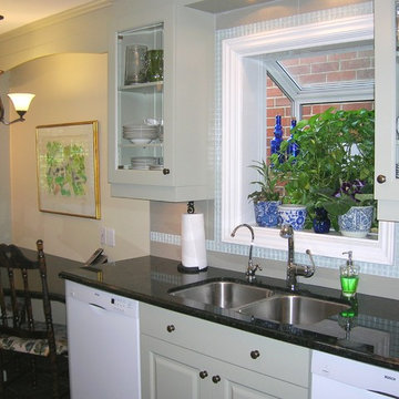GREEN GALLEY