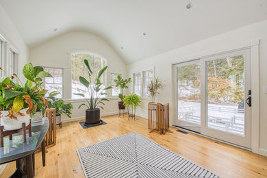 Inspiration for a transitional sunroom remodel in Other