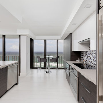 Contemporary Oceanfront Condo