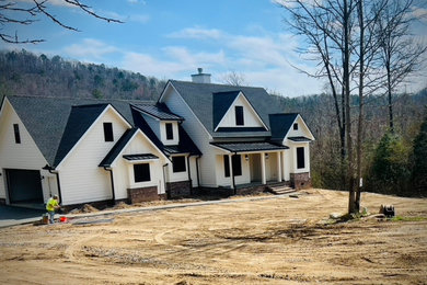 Exterior home idea in Other