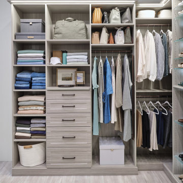 Walk-In Closet Design