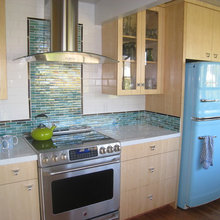 Lake House - Kitchen