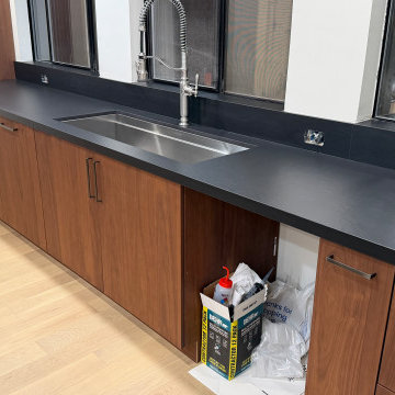 Dekton Sirius Kitchen Countertops & Mitered Island | Kirkland, WA