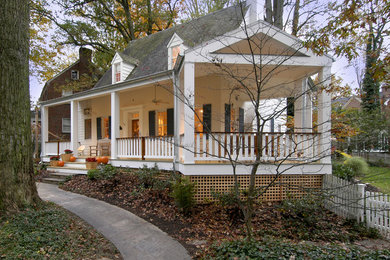This is an example of a contemporary porch design in DC Metro.