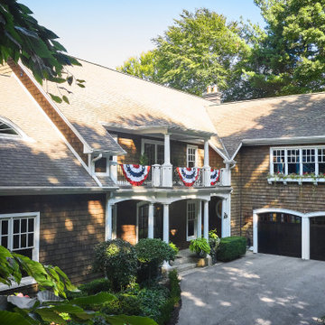 Lakeshore Hideaway
