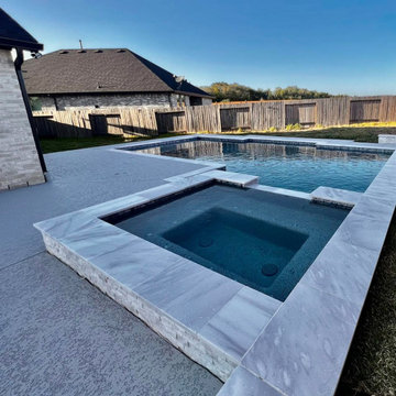 Geometric Pool & Raised Spa in Silver Travertine