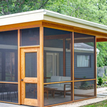 Screened Porch -- Brandywine Dr.