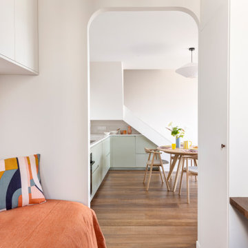 Une chambre d’amis discrète et lumineuse