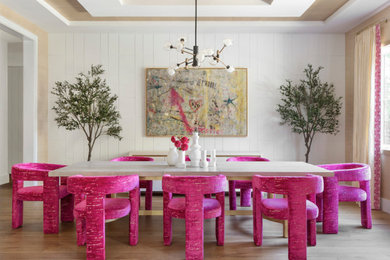 Dining room - transitional dining room idea in Los Angeles