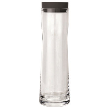 Splash Water Carafe With Self-Closing Lid, Magnet, Magnet