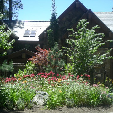 Streetside garden