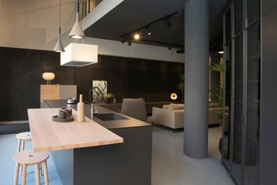 Showroom works