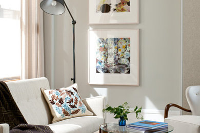 Example of a trendy living room design in New York