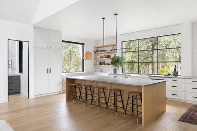 Trendy kitchen photo in Portland