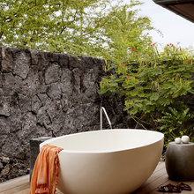 Outdoor Bathtub