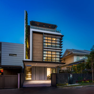 Green wall House