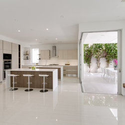 March 2016 / Los Angeles, CA - Kitchen Cabinetry