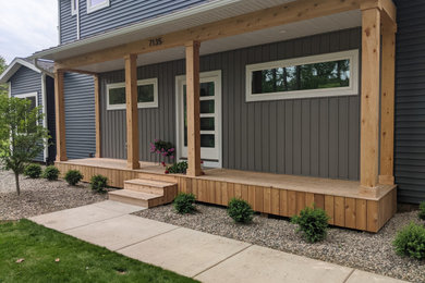 This is an example of a veranda in Grand Rapids.