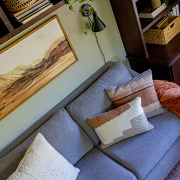 Warm and Natural Study/ Guest Room