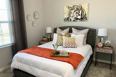 Inspiration for a contemporary bedroom remodel in Orlando