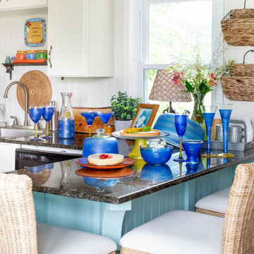 My Houzz: Weathered Pool House Gets a Much-Needed Update
