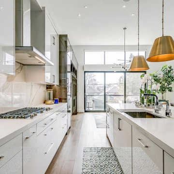 Twins Kitchen