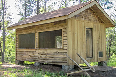 Home design - rustic home design idea in Birmingham